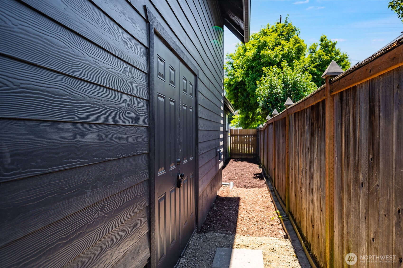 1012 9th Street Bremerton, WA 98337 - Photo 5 of 26