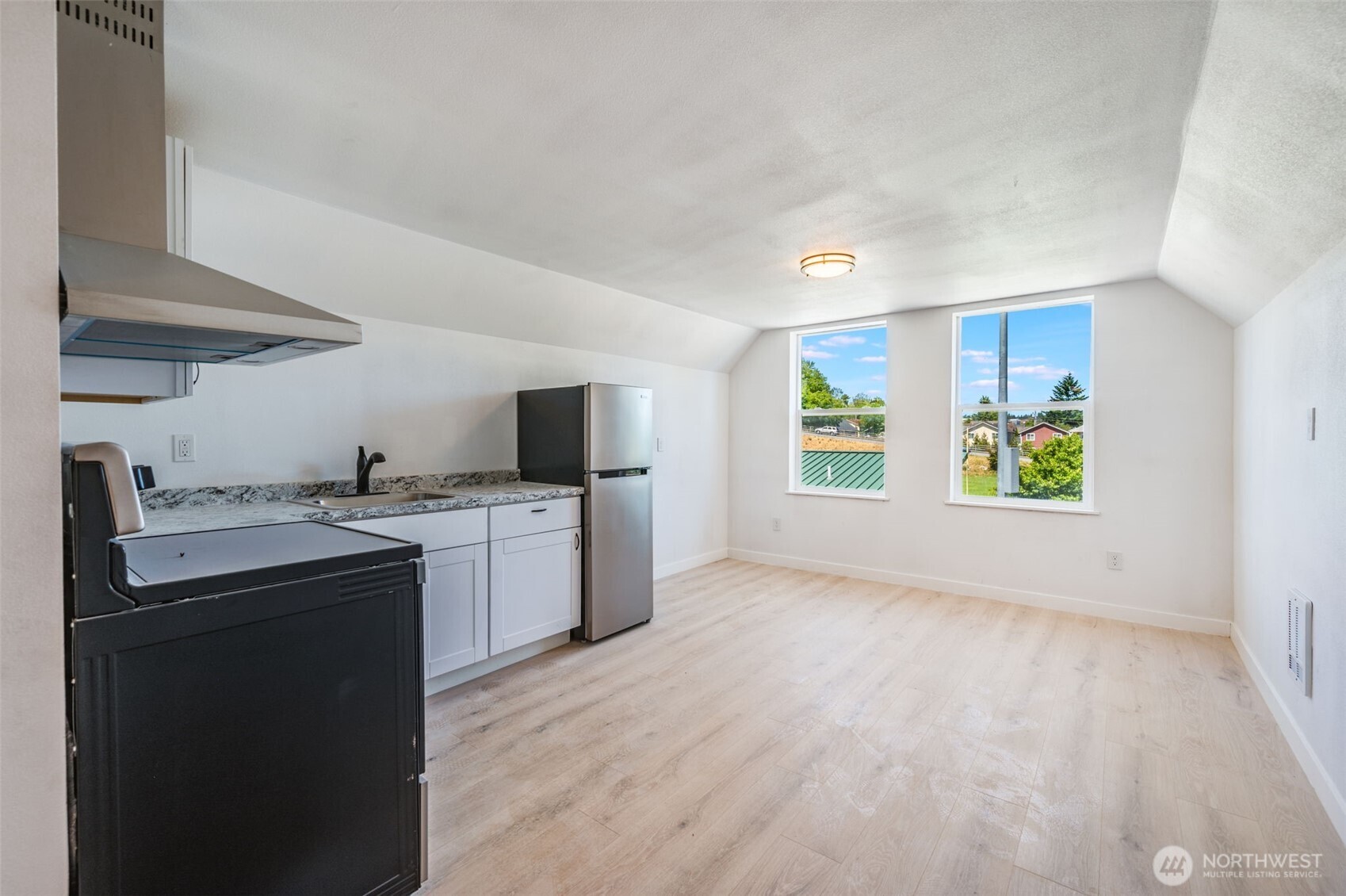 1012 9th Street Bremerton, WA 98337 - Photo 8 of 26