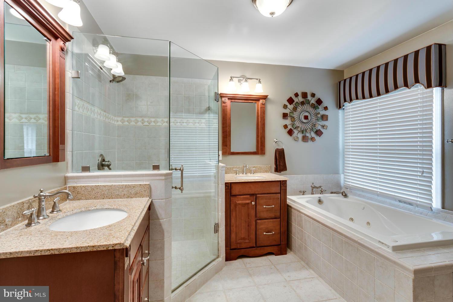 730 Ridge Drive McLean, VA 22101 - Photo 17 of 29 Bath (Master)
