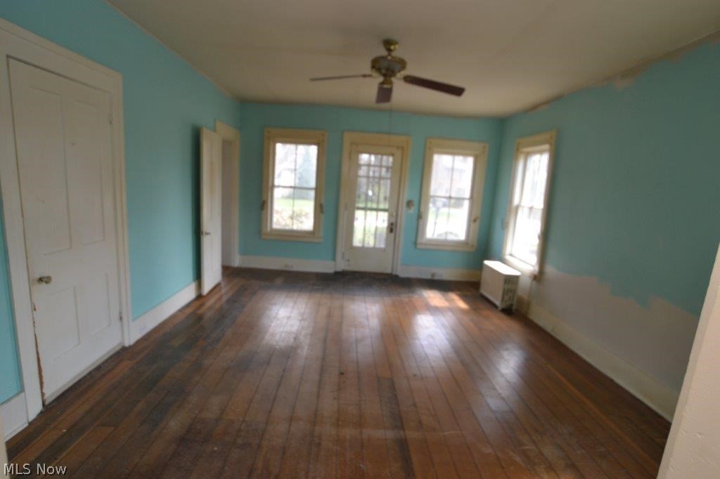 4666 Grayton Road Cleveland, OH 44135 - Photo 14 of 27 Living Room