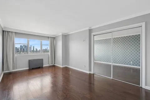 $549,797 | 6040 Boulevard East, Unit 21G, West New York, NJ 07093