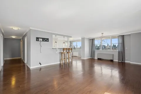 $549,797 | 6040 Boulevard East, Unit 21G, West New York, NJ 07093