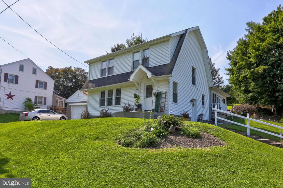 22 Benedict Road Lancaster, PA 17603 - Photo 1 of 36 Gallery Image 1