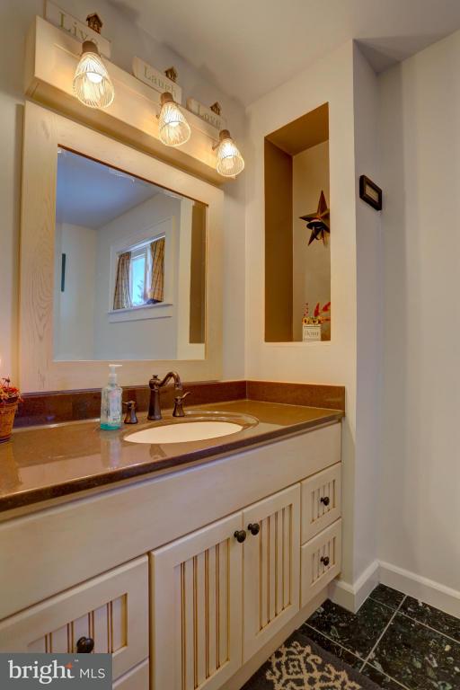 22 Benedict Road Lancaster, PA 17603 - Photo 29 of 36 Gallery Image 29