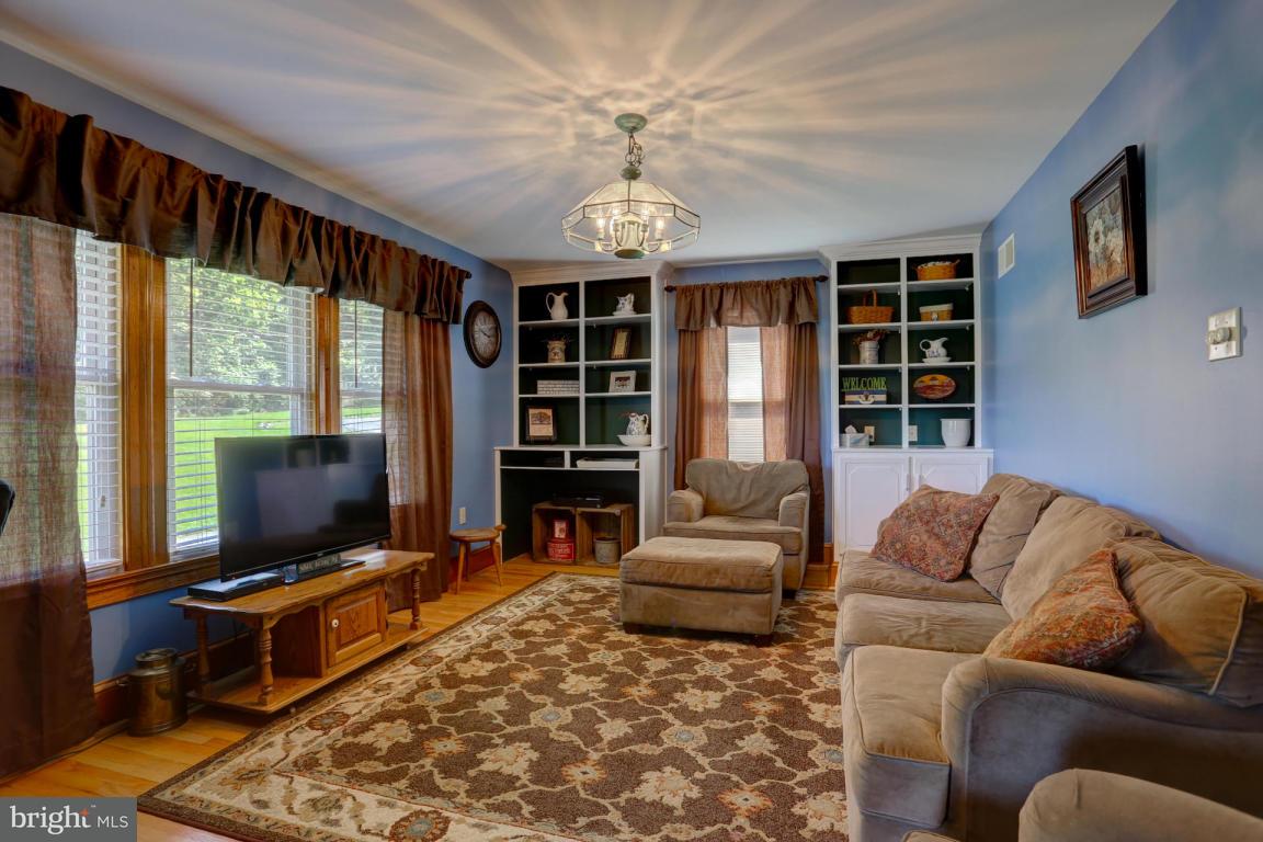 22 Benedict Road Lancaster, PA 17603 - Photo 7 of 36 Gallery Image 7