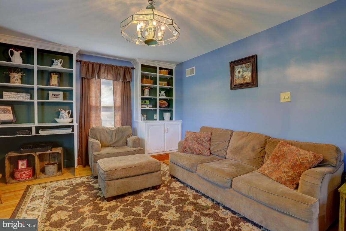 22 Benedict Road Lancaster, PA 17603 - Photo 8 of 36 Gallery Image 8