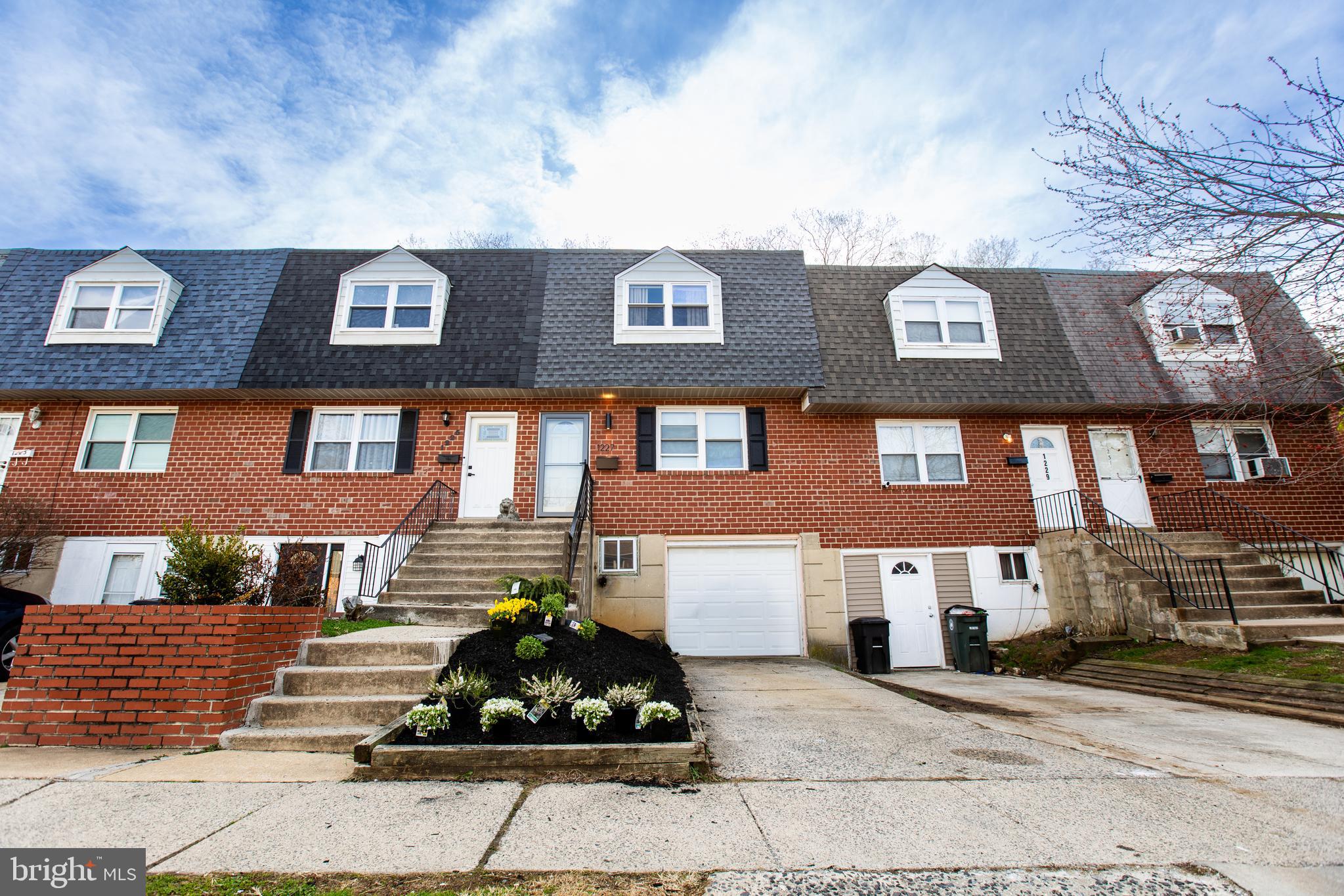 1227 Rainer Road Brookhaven, PA 19015 - Photo 2 of 14