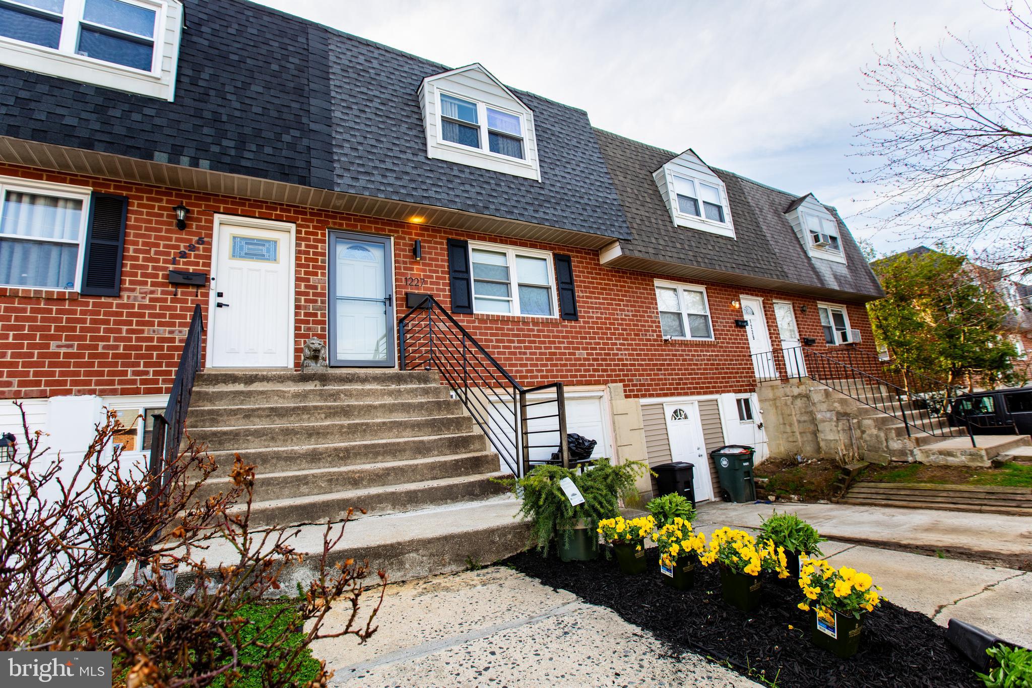 1227 Rainer Road Brookhaven, PA 19015 - Photo 3 of 14