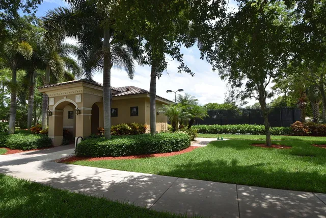 $684,900 | 7821 Kingsley Palm Terrace, Lake Worth, FL 33467
