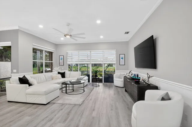 $684,900 | 7821 Kingsley Palm Terrace, Lake Worth, FL 33467