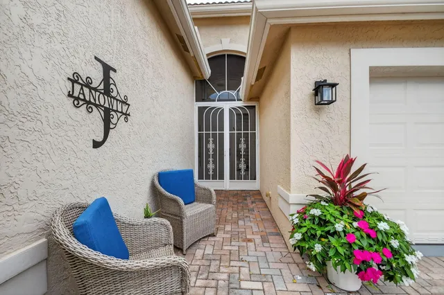 $684,900 | 7821 Kingsley Palm Terrace, Lake Worth, FL 33467