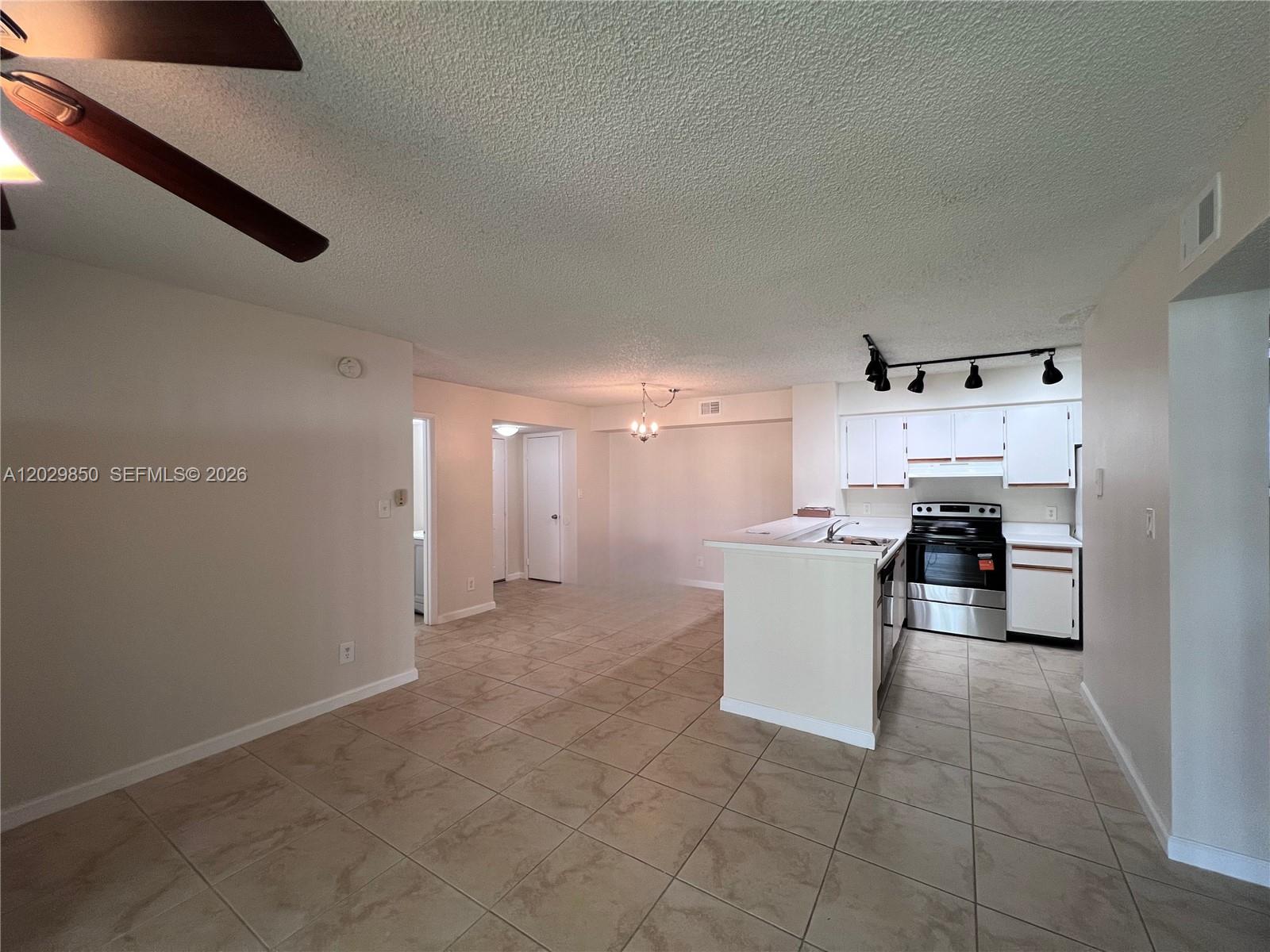 640 South Park Road, Unit 144 Hollywood, FL 33021 - Photo 3 of 20