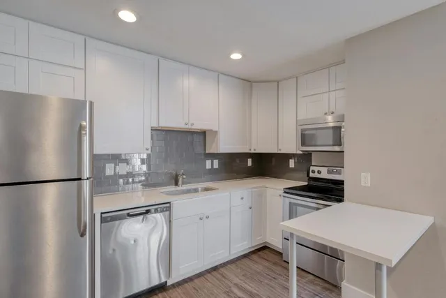 $179,000 | 935 La Posada Drive, Unit 212, Austin, TX 78752