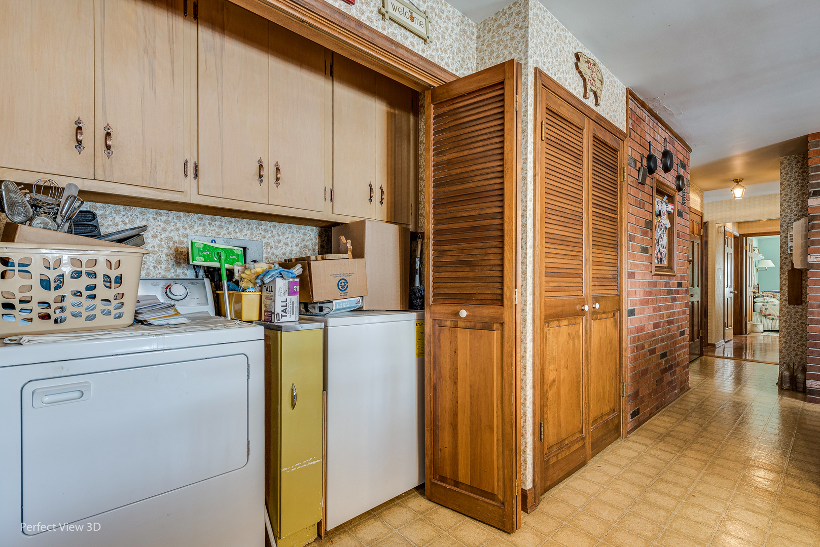 313 Alschuler Drive Aurora, IL 60506 - Photo 22 of 23 a kitchen with a refrigerator and cabinets