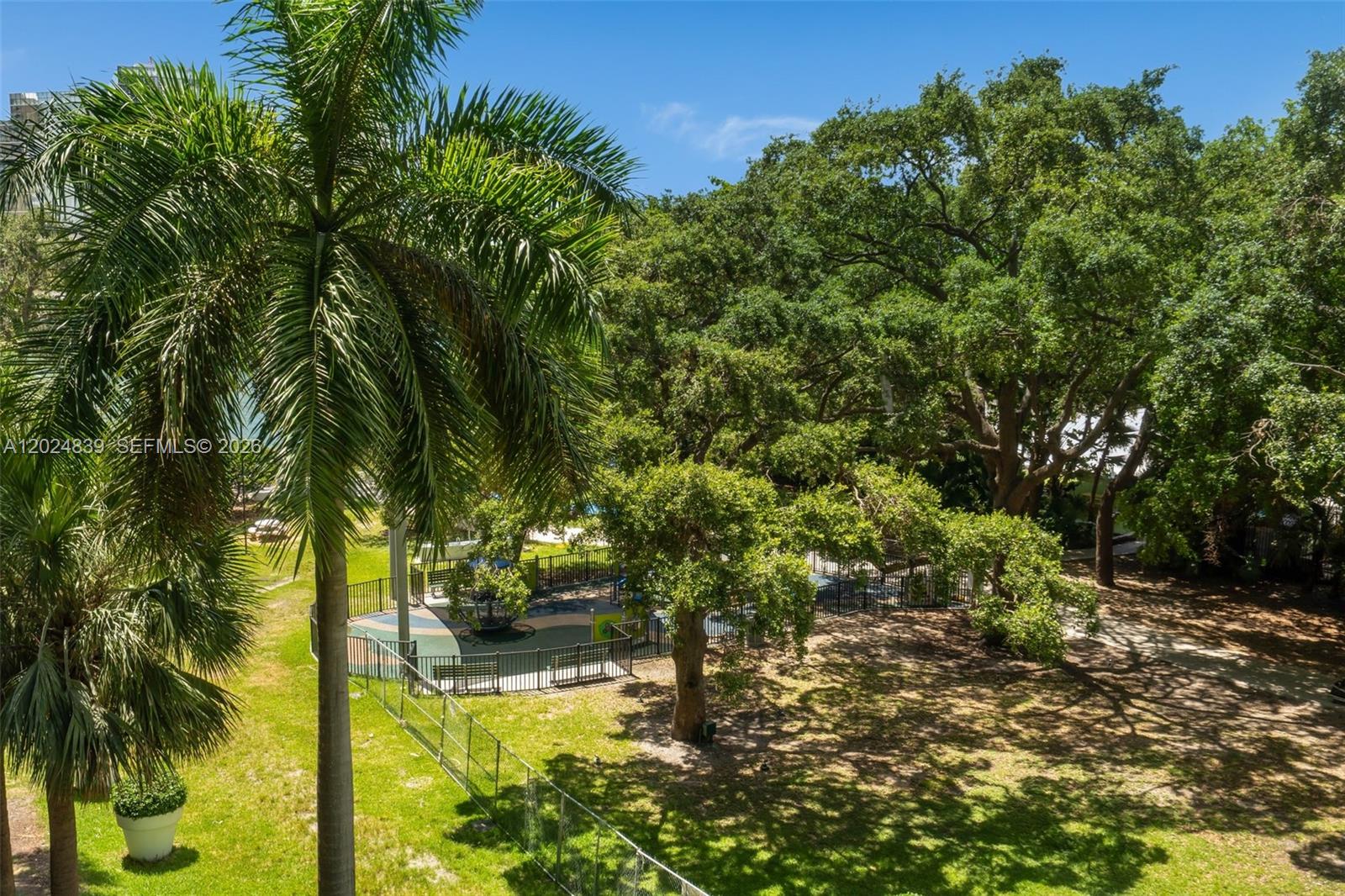 495 Brickell Avenue, Unit 409 Miami, FL 33131 - Photo 24 of 31
