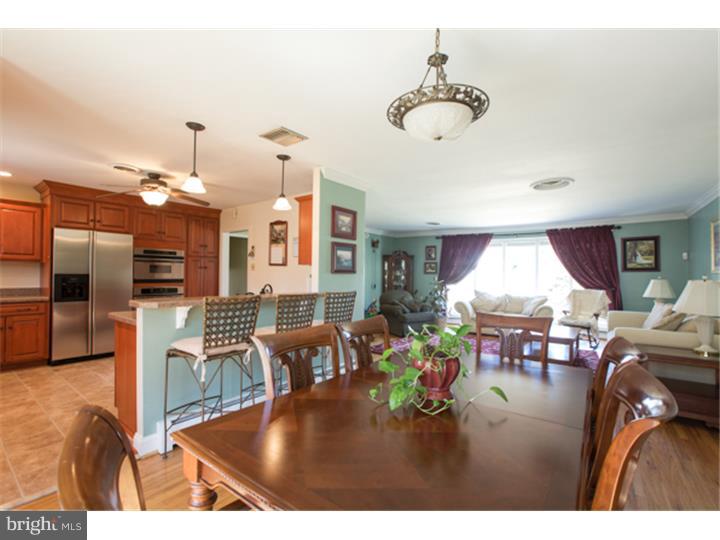 1833 Bertram Road Abington, PA 19006 - Photo 6 of 21 Dining Room
