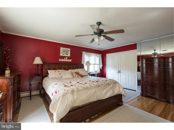 1833 Bertram Road Abington, PA 19006 - Photo 9 of 21 Bedroom - Main