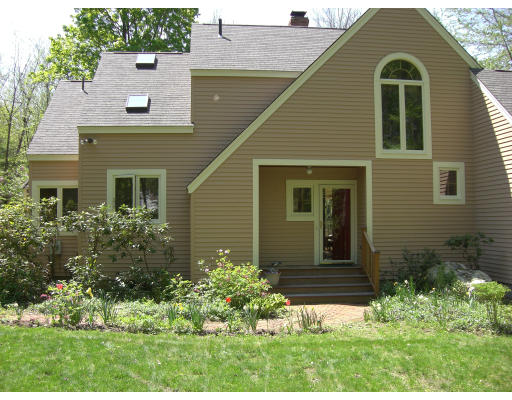 522 Flat Hills Road Amherst, MA 01002 - Photo 1 of 3