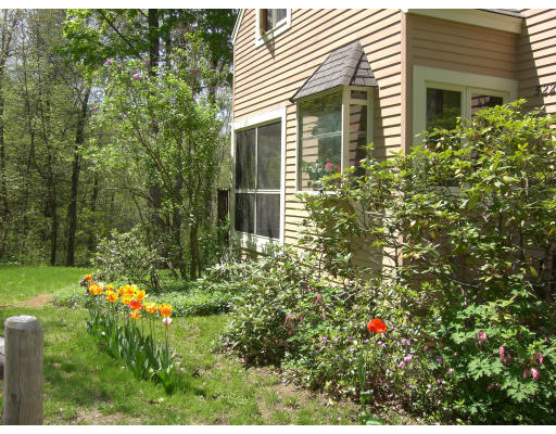 522 Flat Hills Road Amherst, MA 01002 - Photo 2 of 3