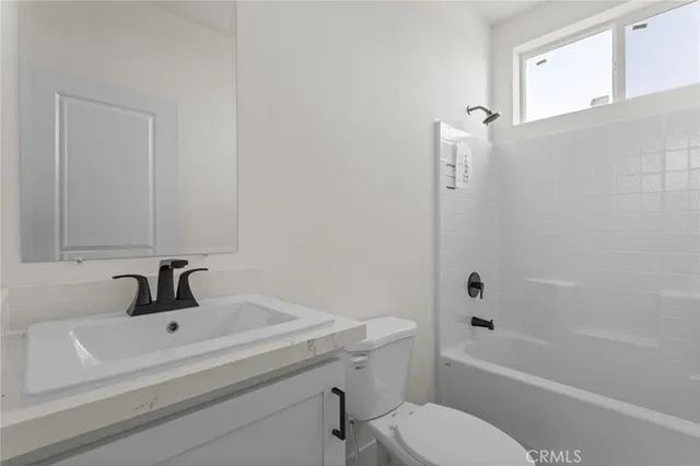 $164,900 | 6154 Mission Boulevard, Unit 3, Jurupa Valley, CA 92509