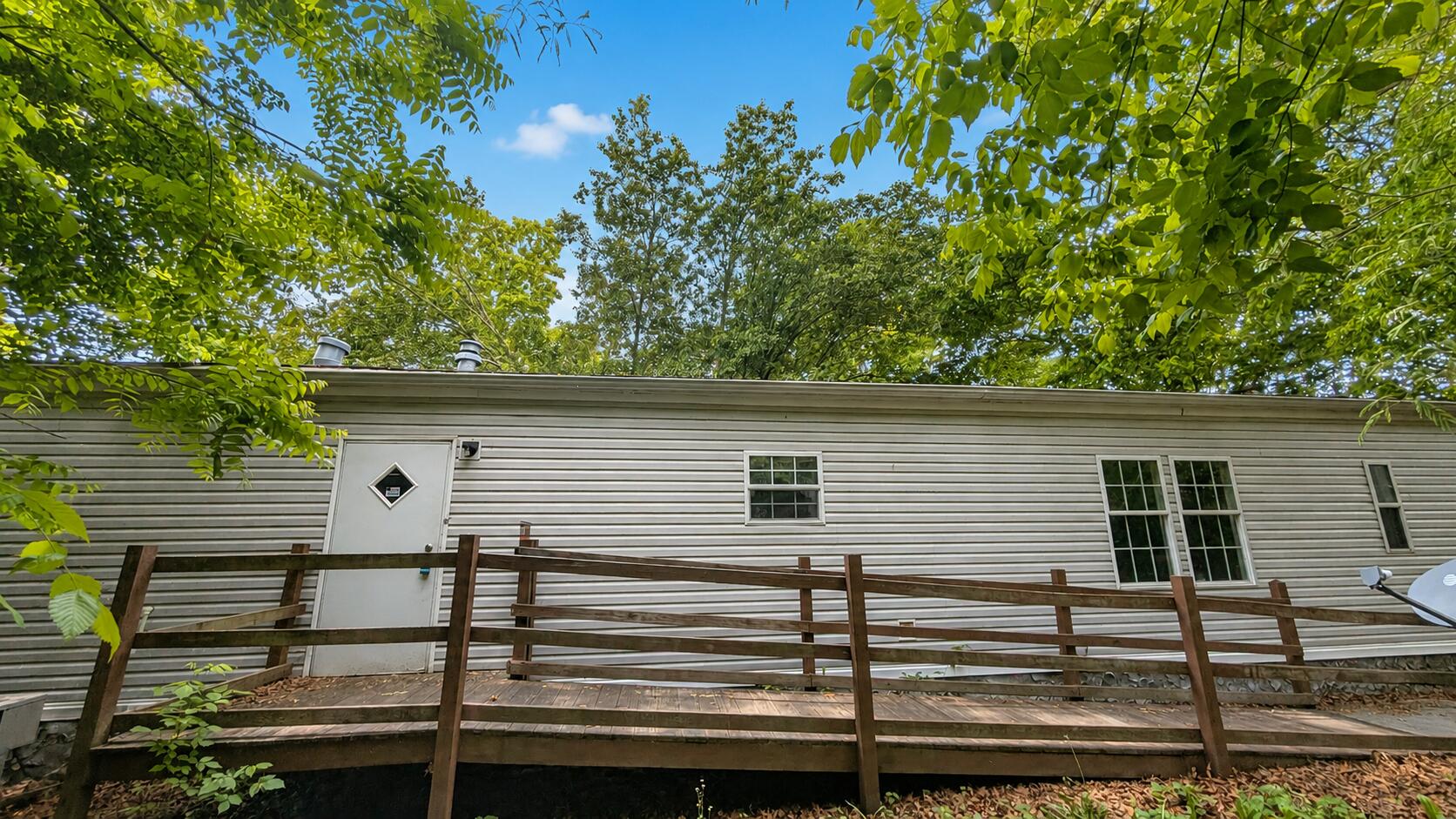 5704 Hunter Road Ooltewah, TN 37363 - Photo 8 of 26 Outside