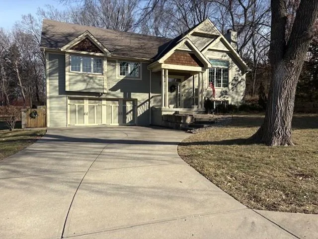 $475,000 | 7203 Northwest Eastside Drive, Weatherby Lake, MO 64152