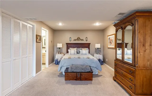 $475,000 | 7203 Northwest Eastside Drive, Weatherby Lake, MO 64152