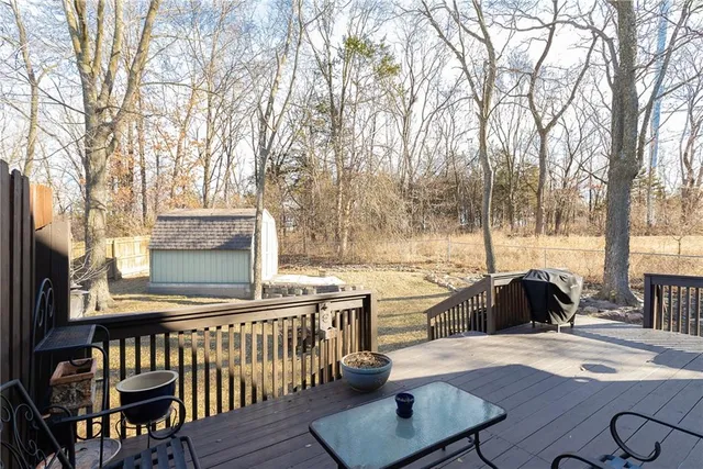 $475,000 | 7203 Northwest Eastside Drive, Weatherby Lake, MO 64152