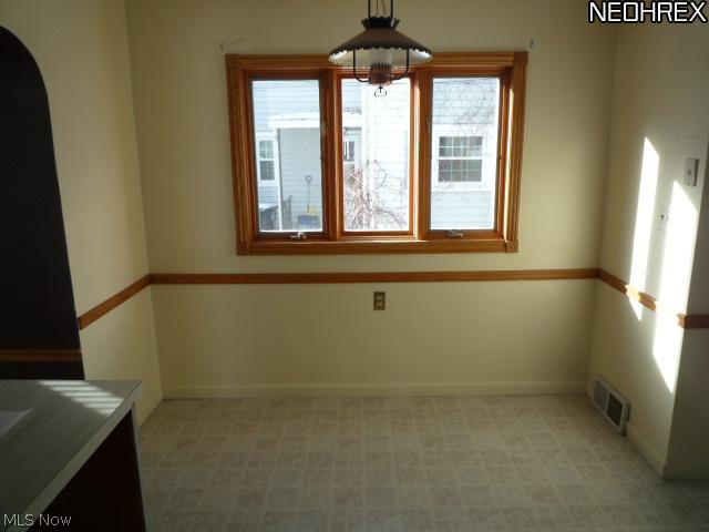 458 Malvern Road Akron, OH 44303 - Photo 3 of 14 Gallery Image 3