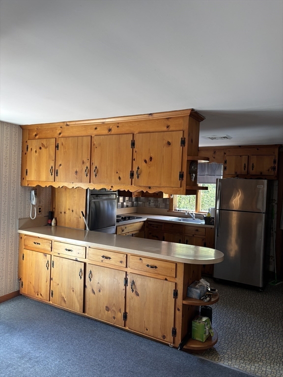 2 Savin Road Wakefield, MA 01880 - Photo 5 of 15 Gallery Image 5