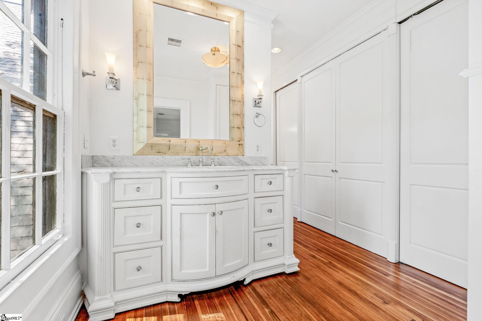 22 Bennett Street Greenville, SC 29601 - Photo 33 of 50