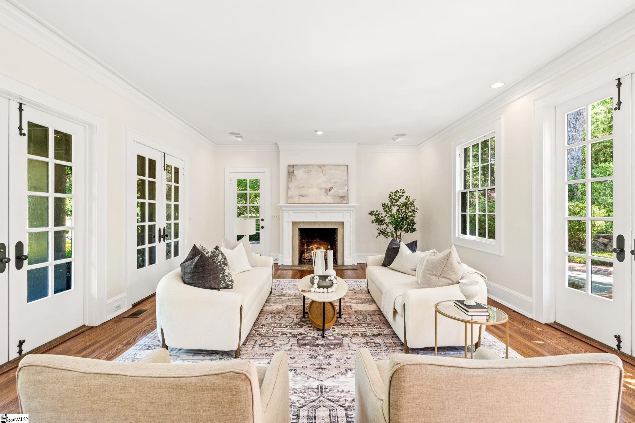 22 Bennett Street Greenville, SC 29601 - Photo 5 of 50