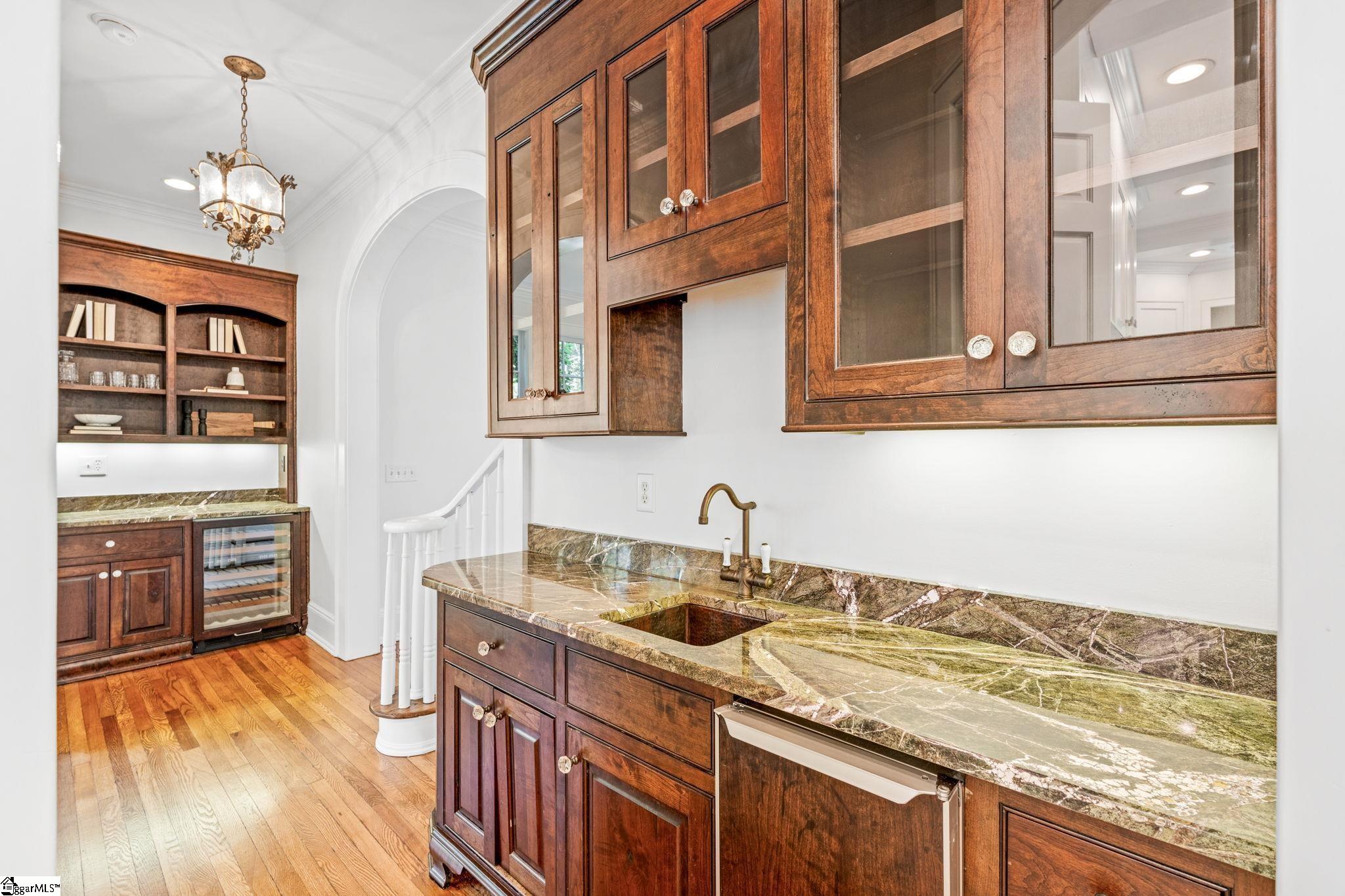 22 Bennett Street Greenville, SC 29601 - Photo 10 of 50