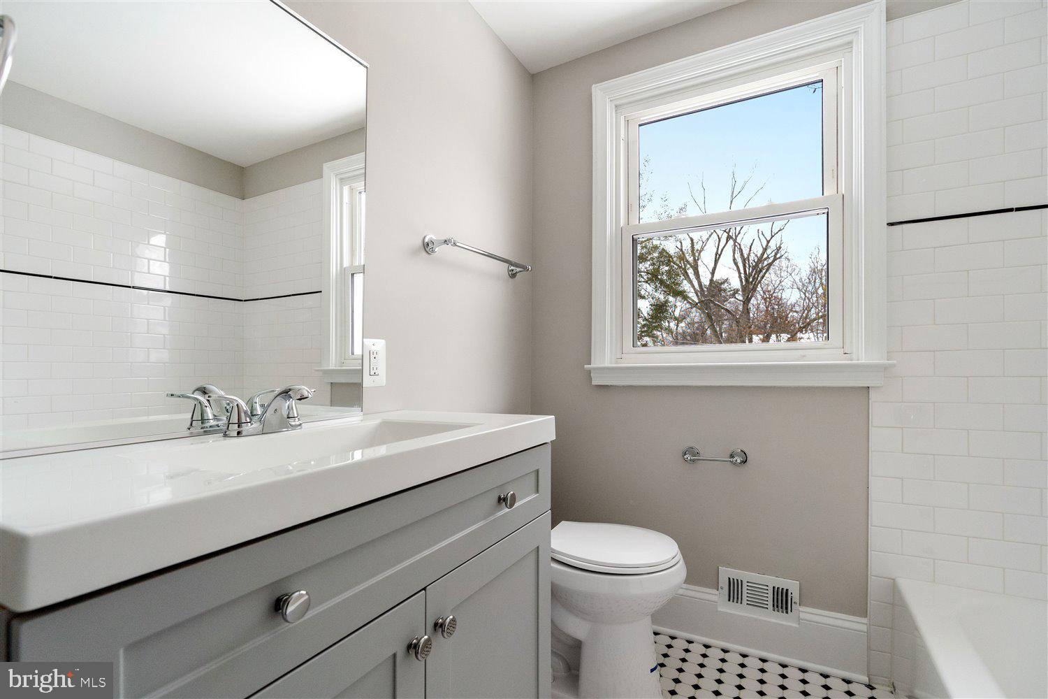3522 Millvale Road Baltimore, MD 21244 - Photo 19 of 22