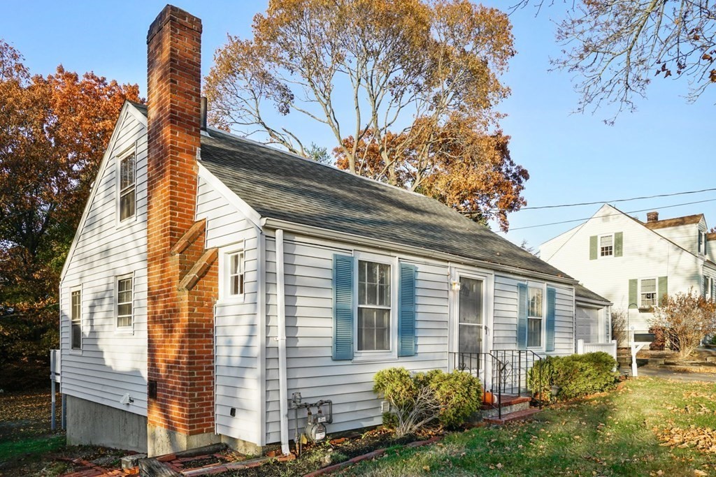 368 Ralph Talbot Street Weymouth, MA 02190 - Photo 3 of 33 Gallery Image 3