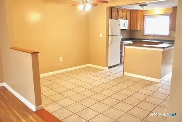 $2,300 | Undisclosed Address, East Lyme, CT 06333