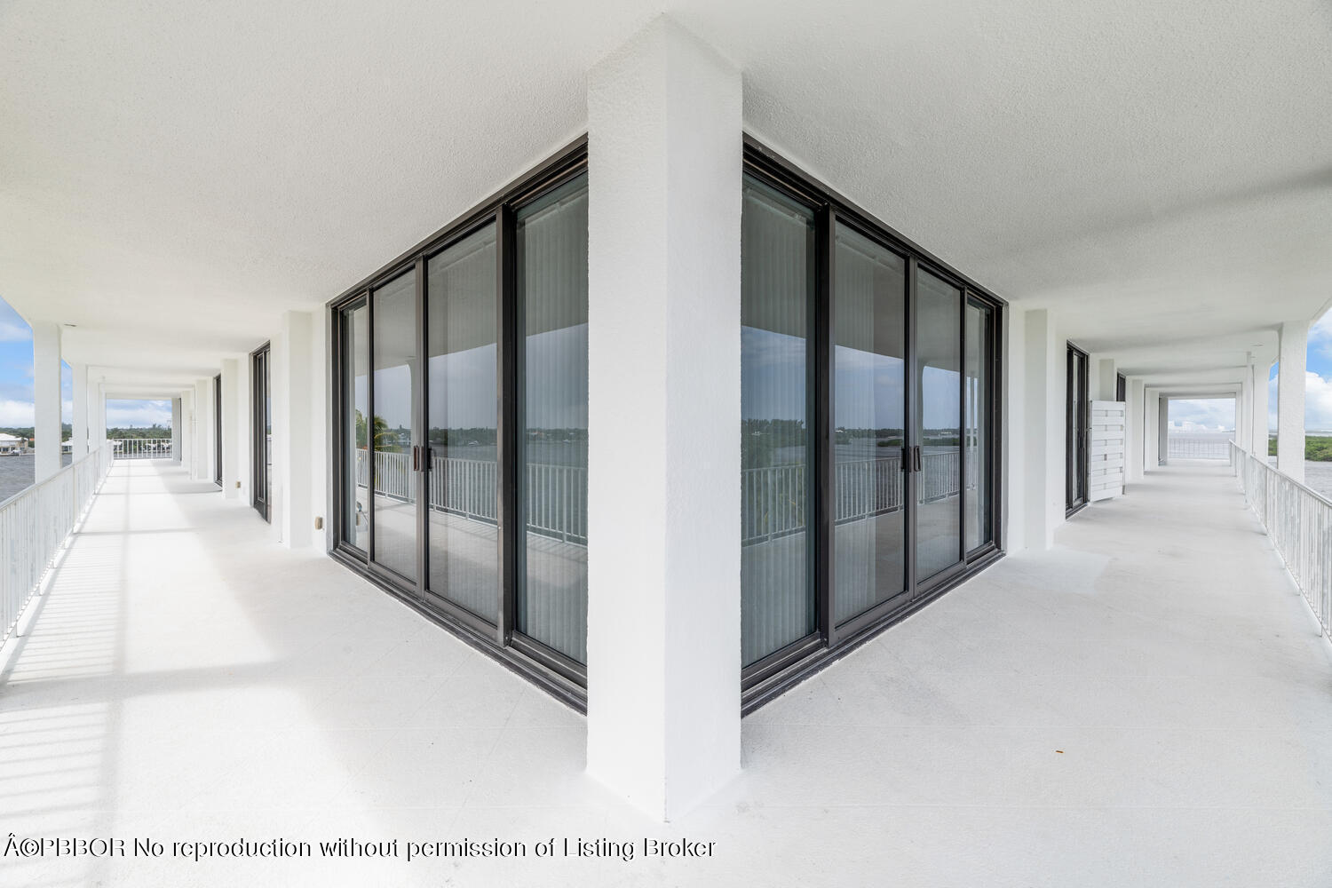 2150 Ibis Isle Road, Unit PH 4 Palm Beach, FL 33480 - Photo 29 of 34 2150 Ibis Isle Rd PH4 Palm-large-029-017