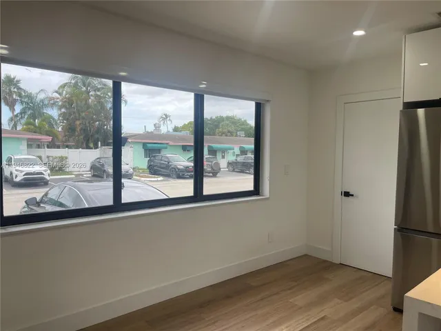 $3,500 | 1201 North 16th Avenue, Hollywood, FL 33020