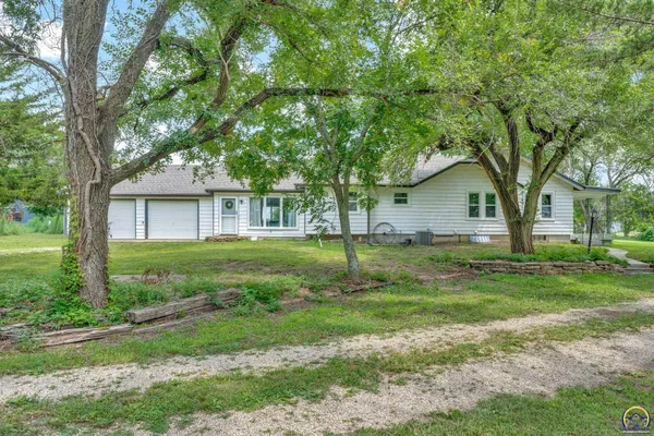 $265,000 | 5228 Southeast 61st Street, Berryton, KS 66409