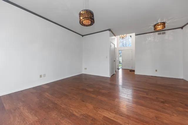 $2,300 | 38391 Churchill Lane, Farmington Hills, MI 48331