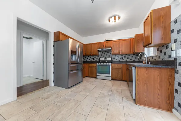 $2,200 | 38391 Churchill Lane, Farmington Hills, MI 48331