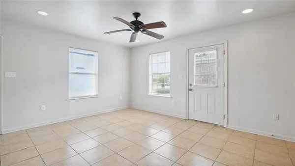 $1,350 | 3324 Shangri-La Drive, Chalmette, LA 70043