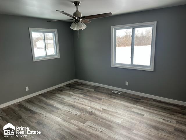 5295 Oleksyn Road Flint, MI 48504 - Photo 10 of 16 50098227-9.JPG
