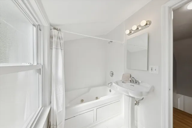 $389,000 | 1500 Bristol Avenue, Westchester, IL 60154