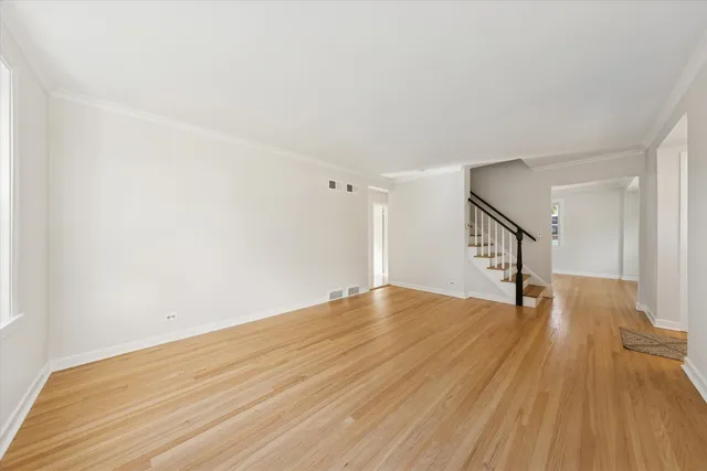 $389,000 | 1500 Bristol Avenue, Westchester, IL 60154