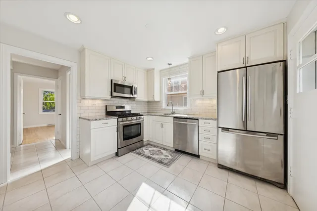 $389,000 | 1500 Bristol Avenue, Westchester, IL 60154