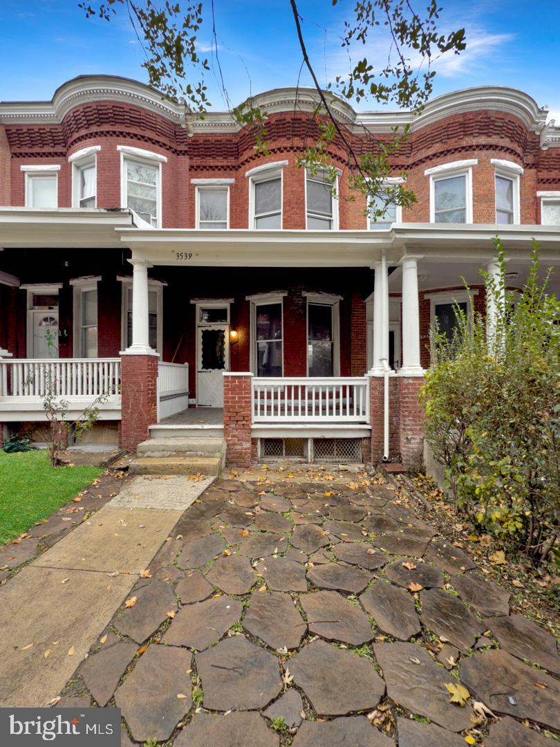 3539 Roland Avenue Baltimore, MD 21211 - Photo 1 of 34