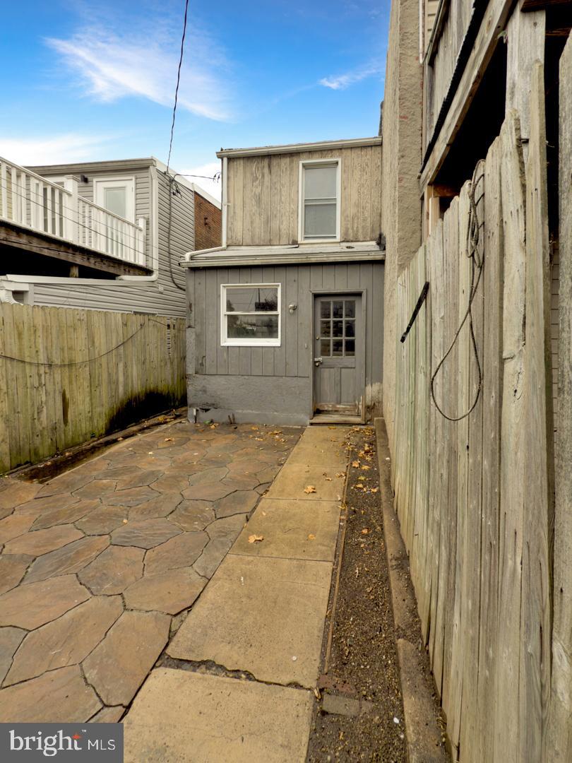 3539 Roland Avenue Baltimore, MD 21211 - Photo 2 of 34