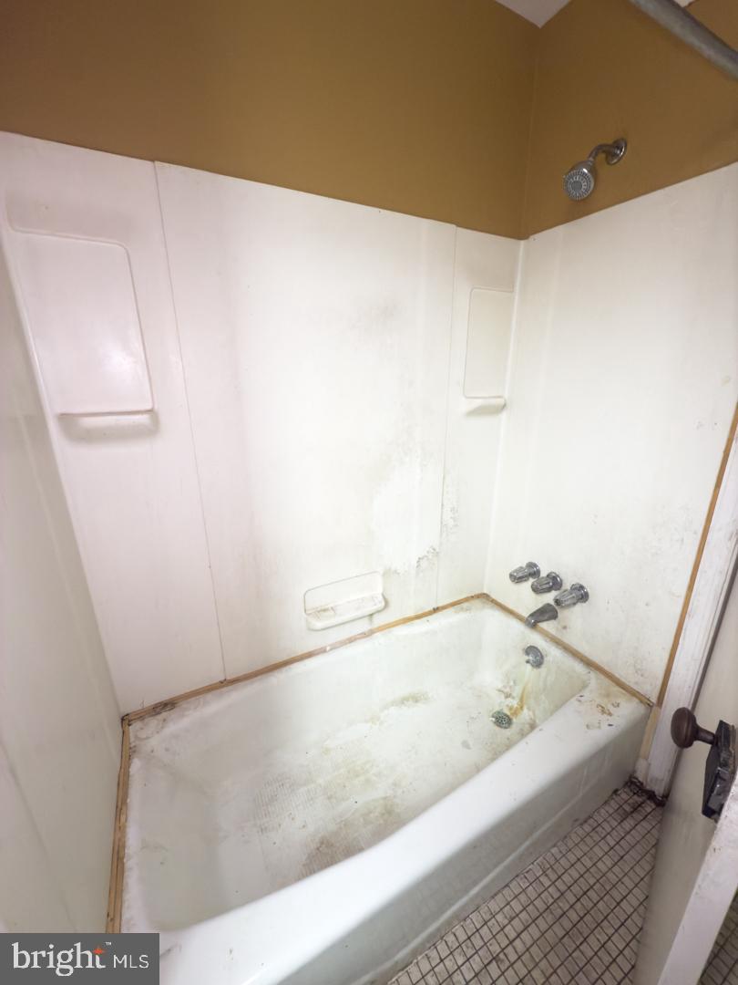 3539 Roland Avenue Baltimore, MD 21211 - Photo 22 of 34