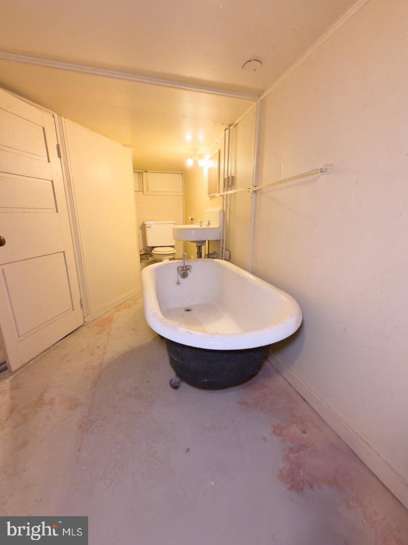 3539 Roland Avenue Baltimore, MD 21211 - Photo 24 of 34
